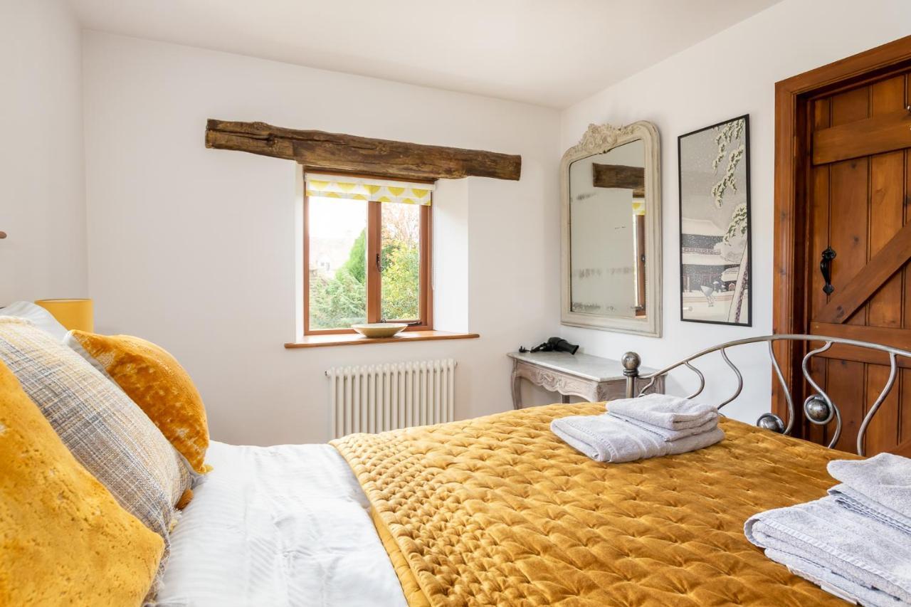 Granary Cottage - Luxury Barn Conversion Weston Subedge Esterno foto